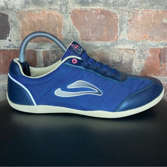 Abeo Shoes Abeo Lite Lively Slipons Sneakers Womens Size 85 Shoes